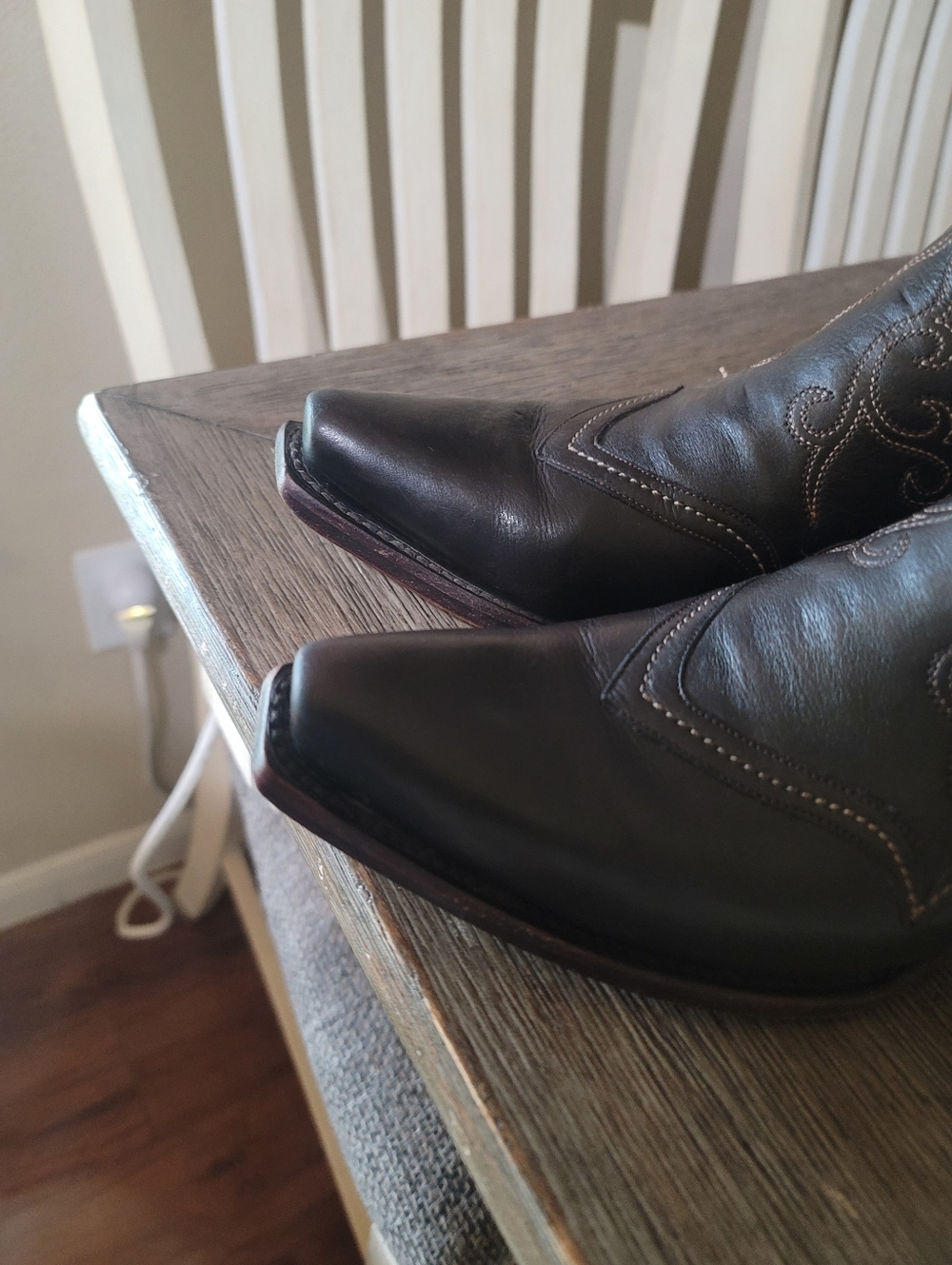 Lucchese Womens Two-Tone Brown and Cream Western Boot - Picture 6 of 10